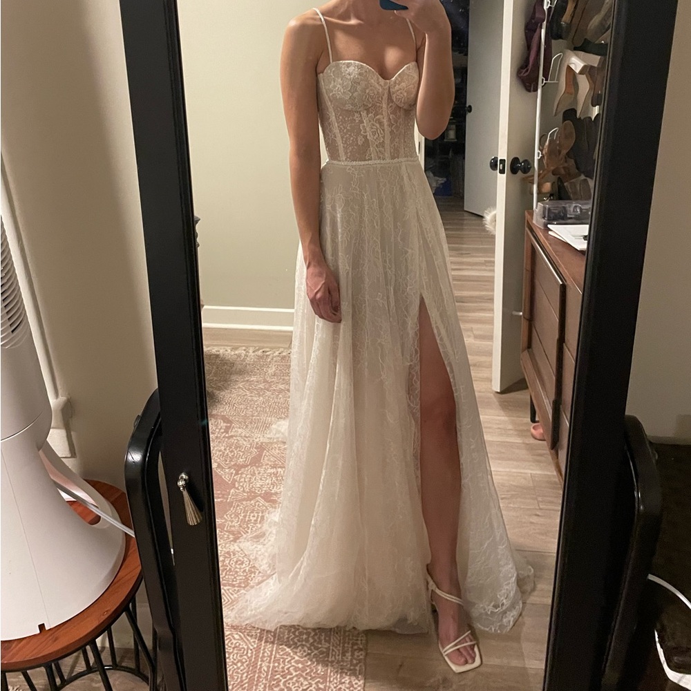 Arava Polak wedding dress